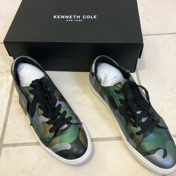 SOLD XXX. Kenneth Cole shoes - Picture 1 of 5